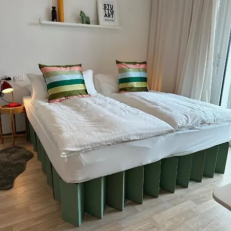 Stilvolles Und Modernes Mit Sonnigem Balkon In Flughafen- Und Messenaehe 31 Apartman *