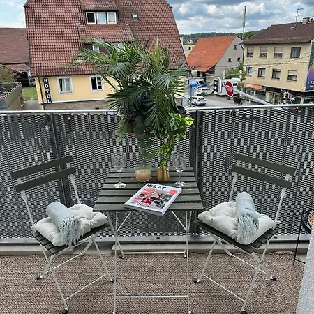 Stilvolles Und Modernes Mit Sonnigem Balkon In Flughafen- Und Messenaehe 31 *
